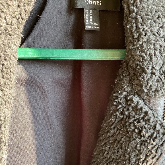 Faux leather jacket - Picture 3 of 4